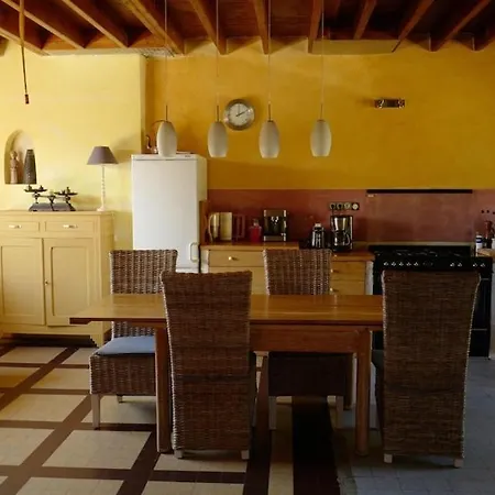 Maison De Charme A 빌라 *